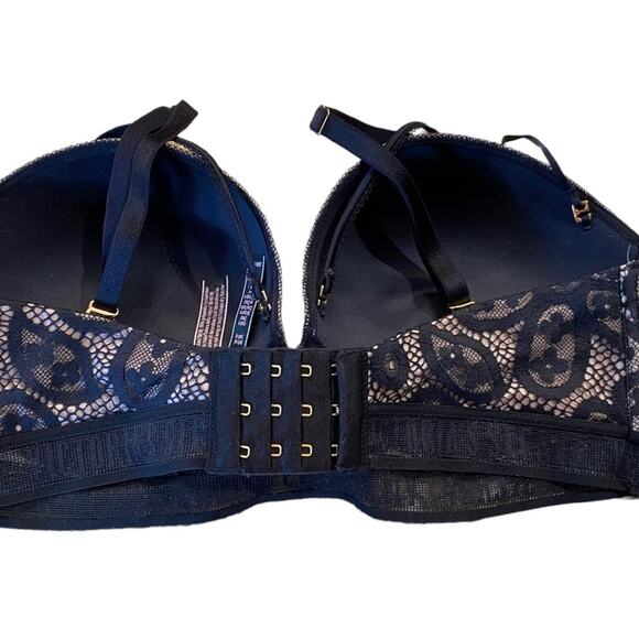 Victoria’s Secret Very Sexy Push Up Bra Black Lace 34D - Picture 2 of 8